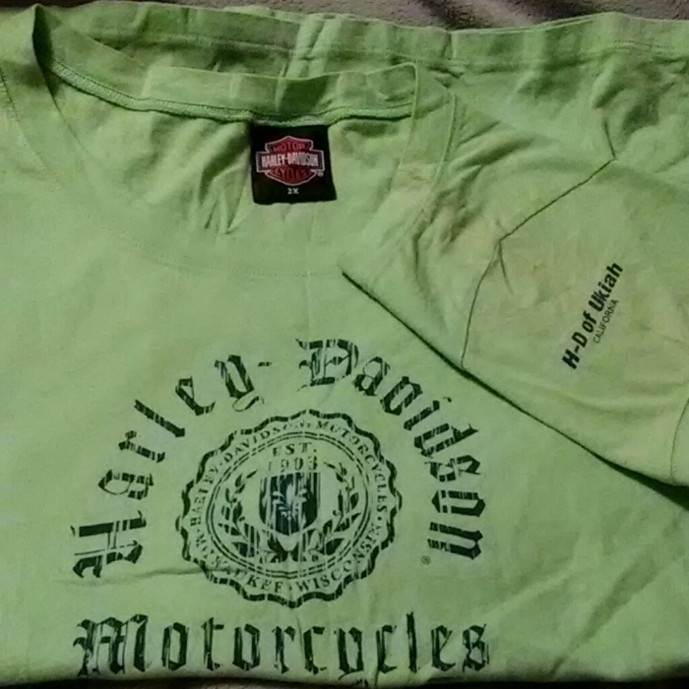 Women's fitted short sleeved HD tshirt
